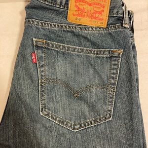 Levi’s 559 32x34 Jeans. Excellent Condition.